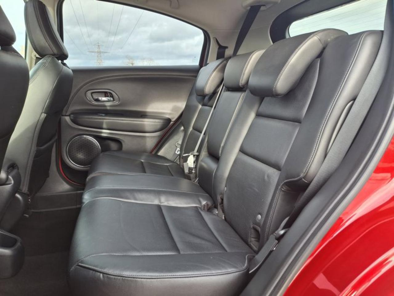 2019 Honda HR-V Touring AWD | Leather | Sunroof | Nav | Adaptive Cruise | Heated Seats | and More ! Photo