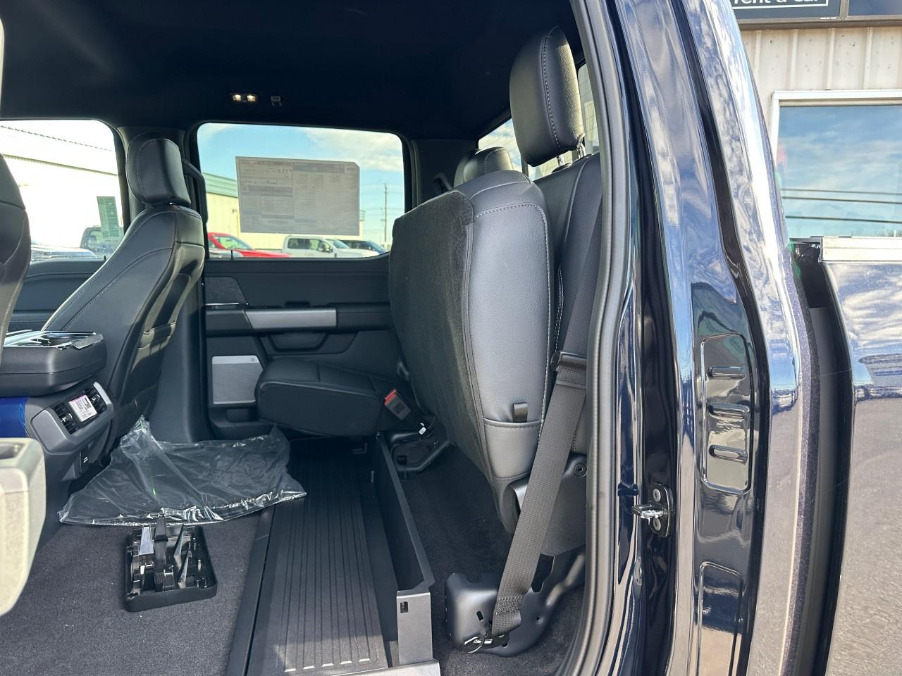 2025 Ford F-150 XLT 4WD SuperCrew 5.5' Box Photo