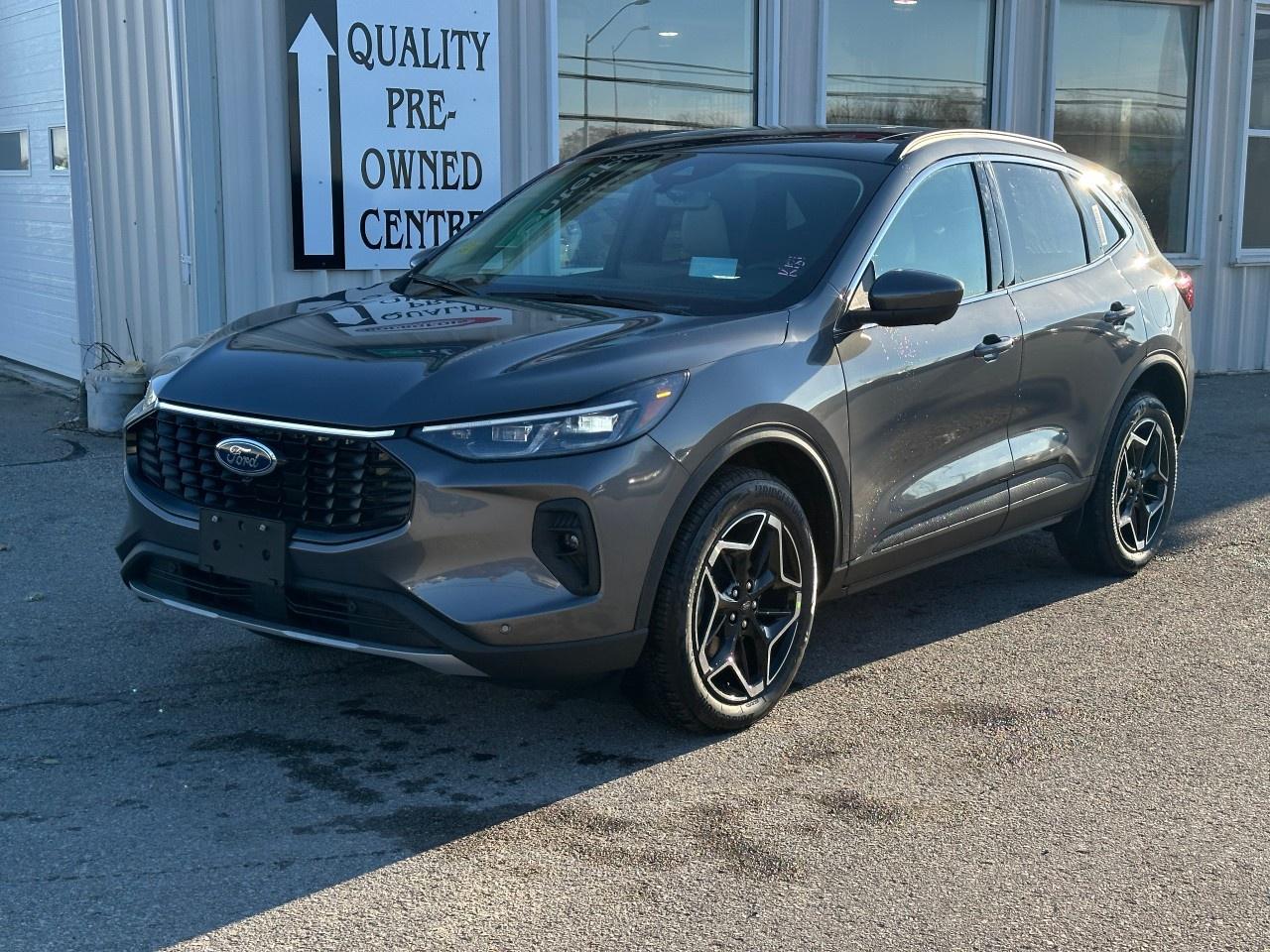 2026 Ford Escape Platinum AWD Photo