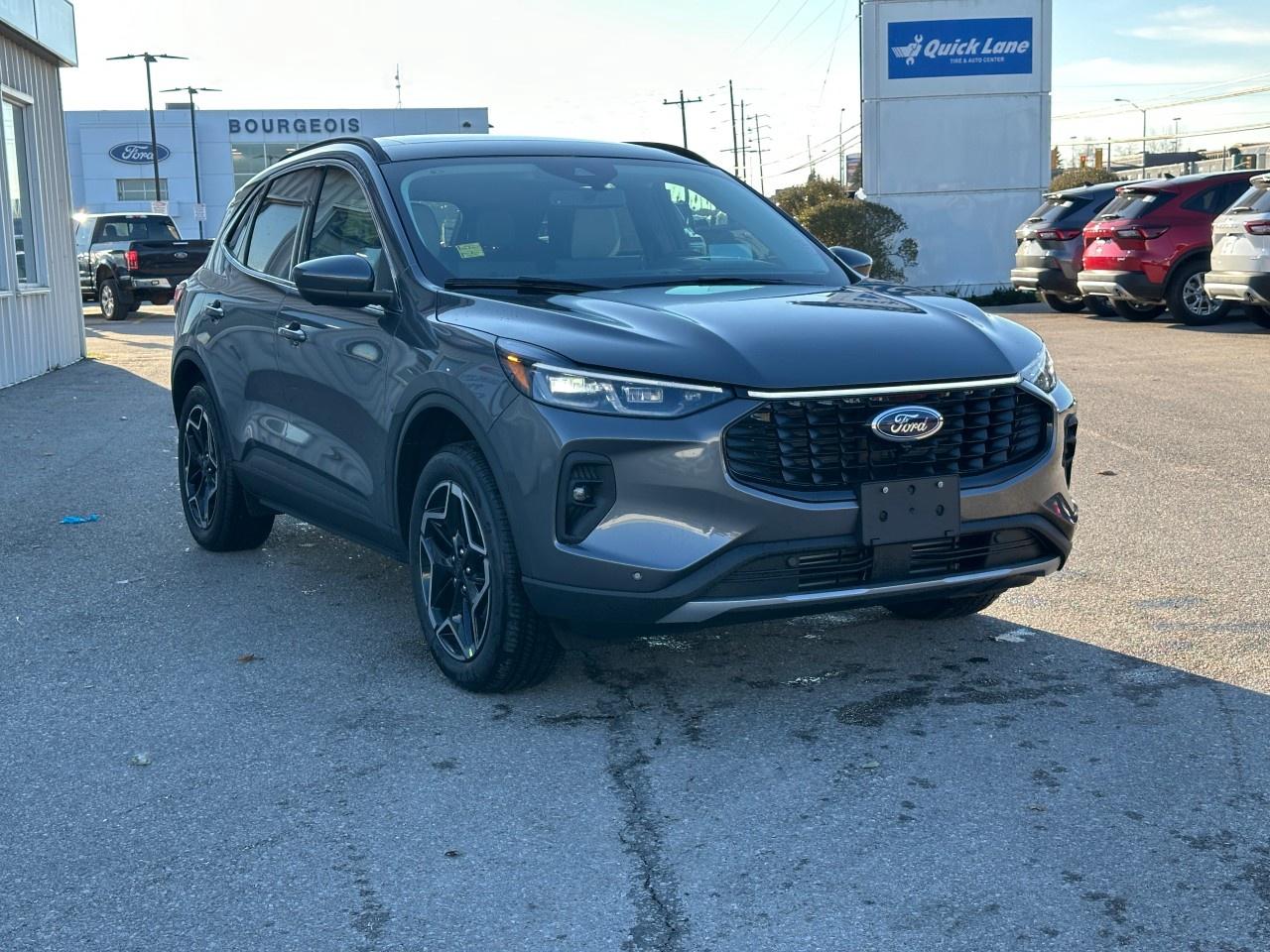 2026 Ford Escape Platinum AWD Photo3