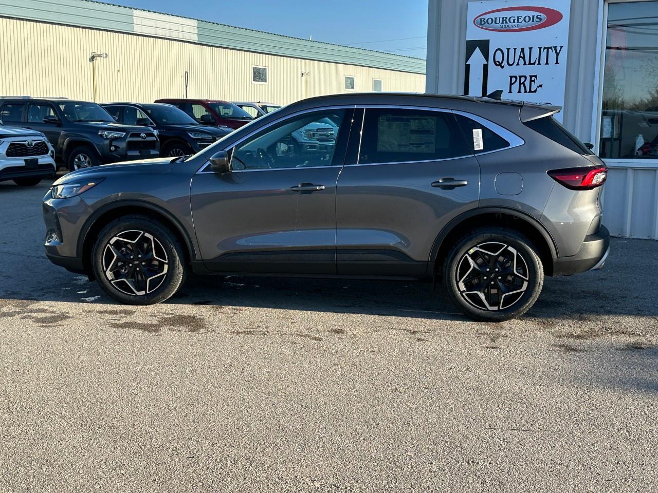 2026 Ford Escape Platinum AWD Photo