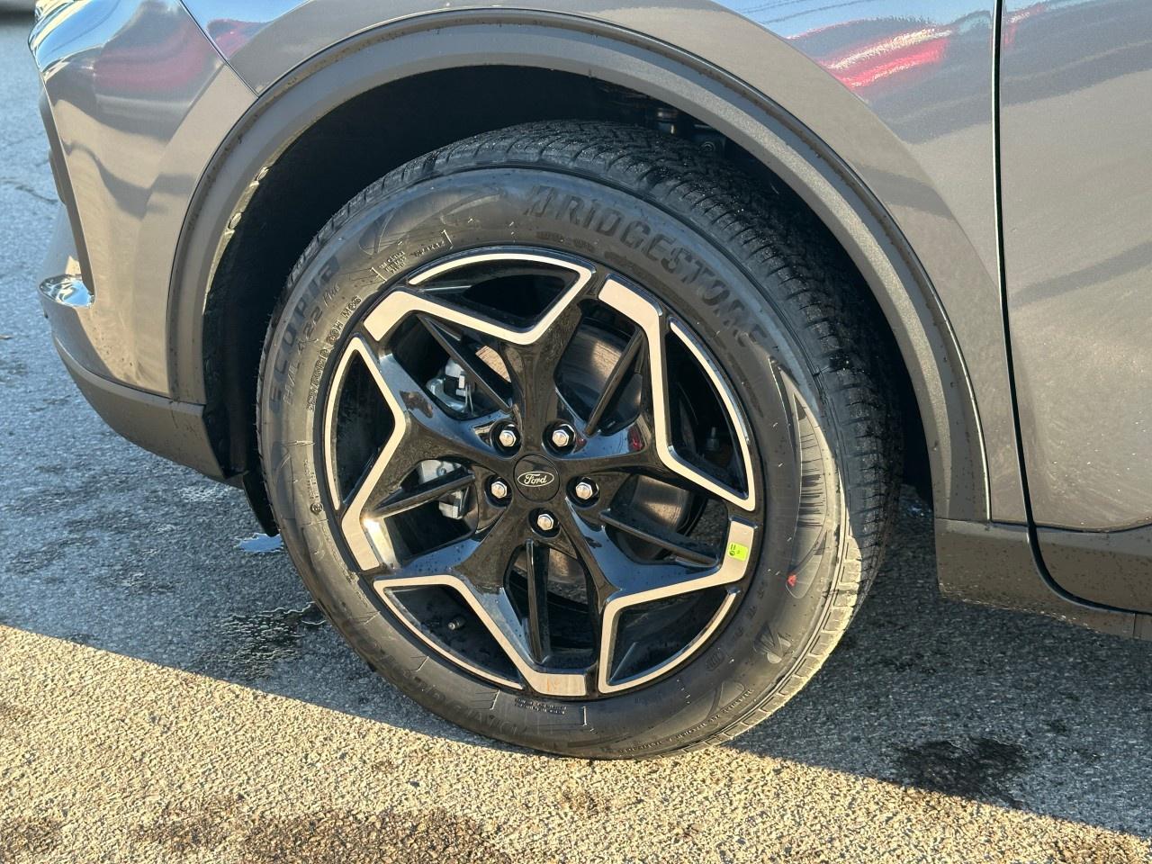 2026 Ford Escape Platinum AWD Photo