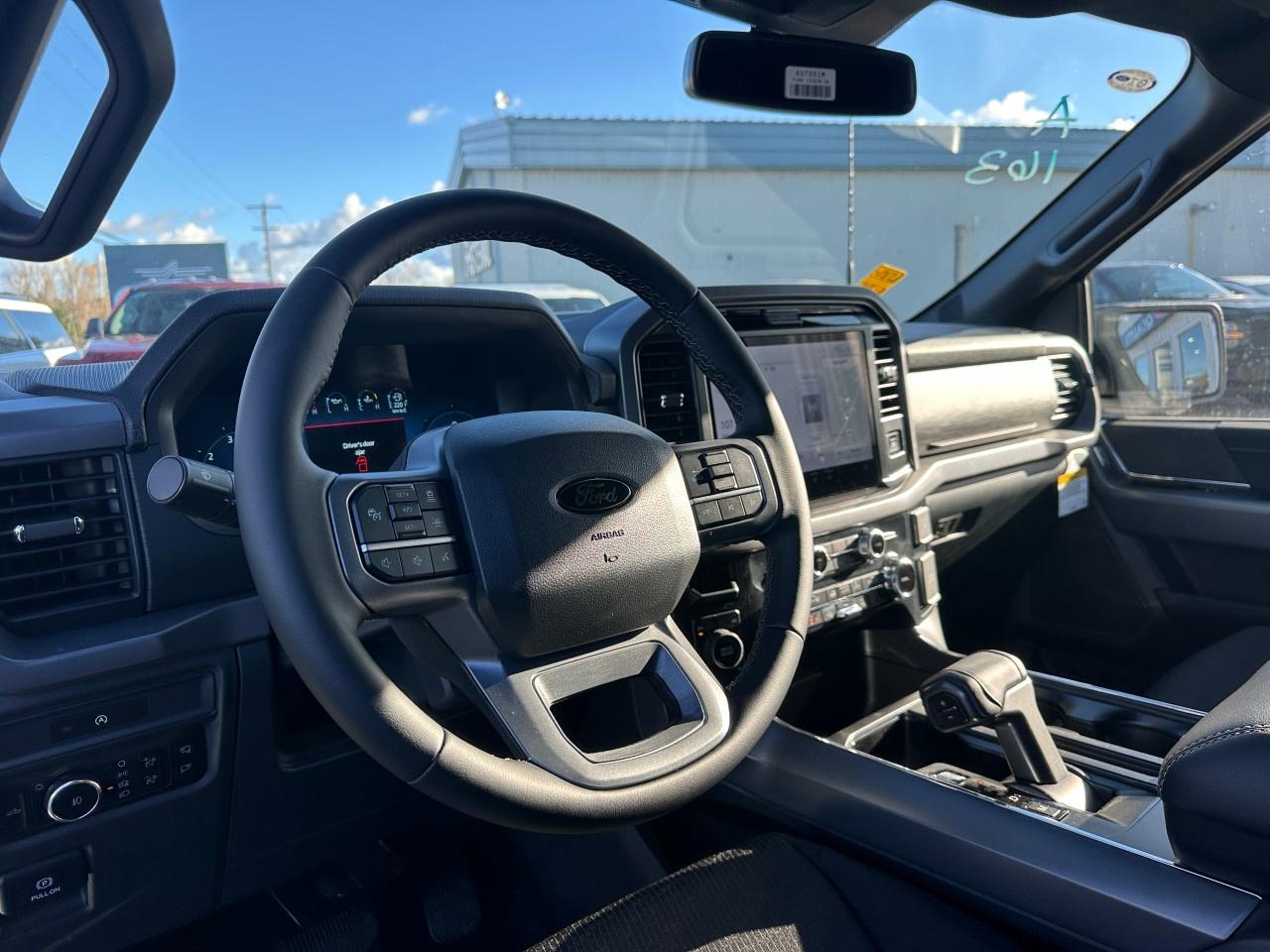 2025 Ford F-150 XLT 4WD SuperCrew 5.5' Box Photo