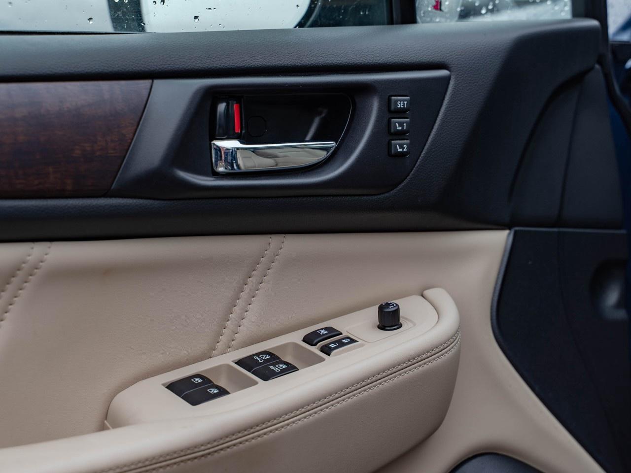 2019 Subaru Outback 3.6R Limited w/ Eyesight at Photo