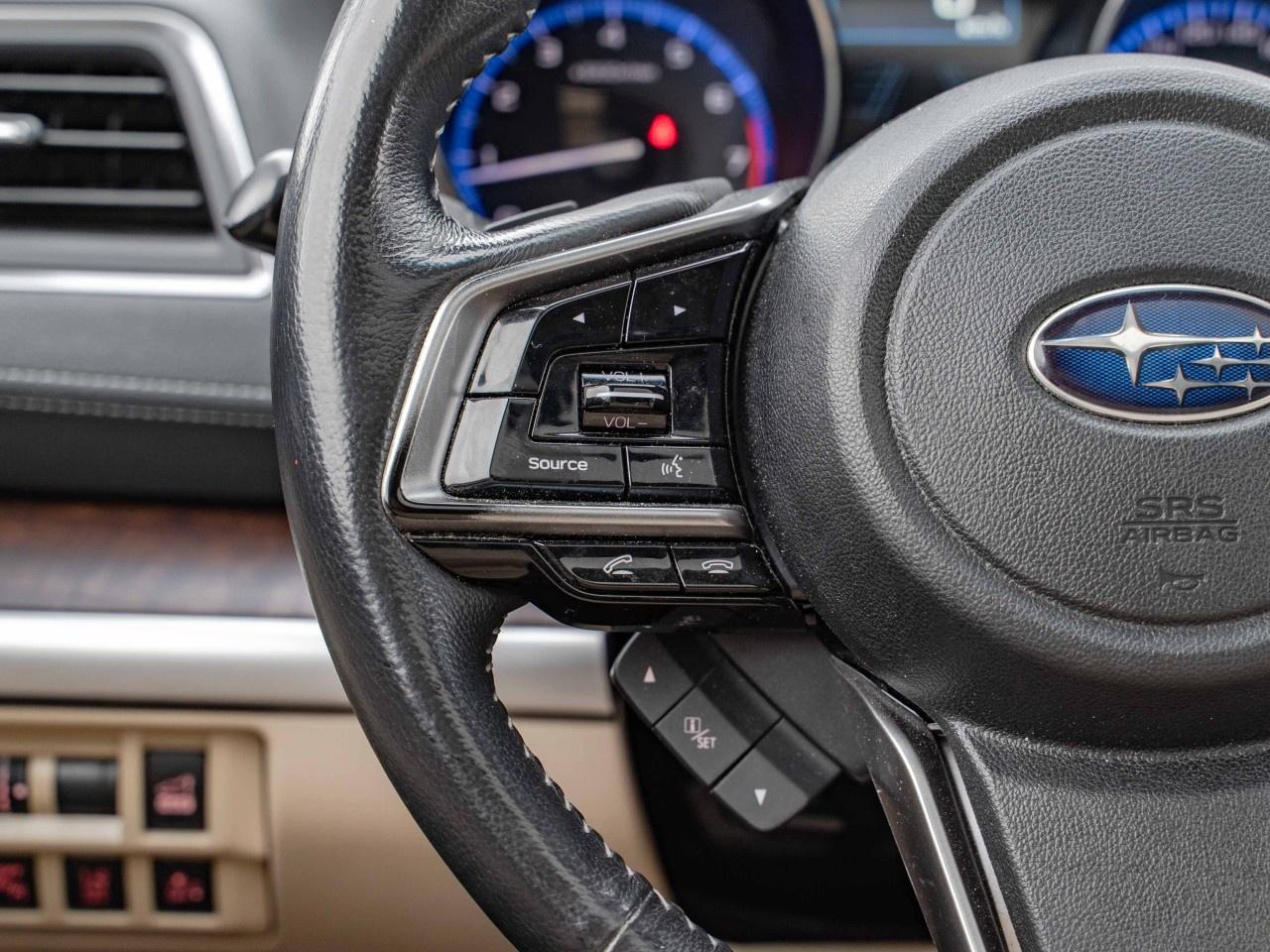 2019 Subaru Outback 3.6R Limited w/ Eyesight at Photo