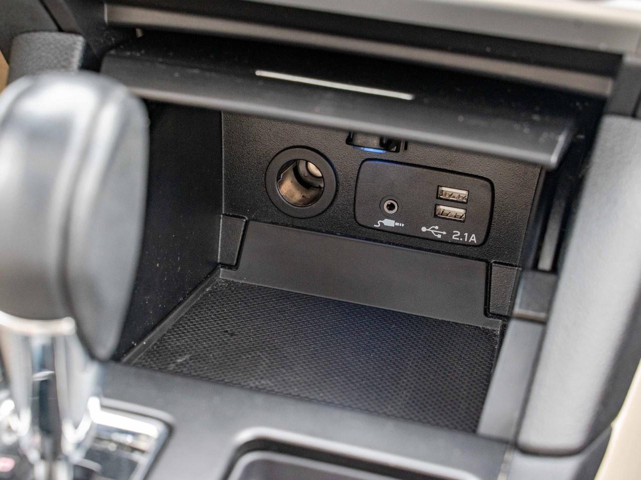 2019 Subaru Outback 3.6R Limited w/ Eyesight at Photo