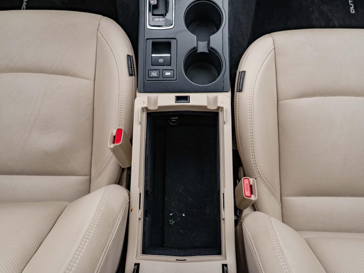 2019 Subaru Outback 3.6R Limited w/ Eyesight at Photo