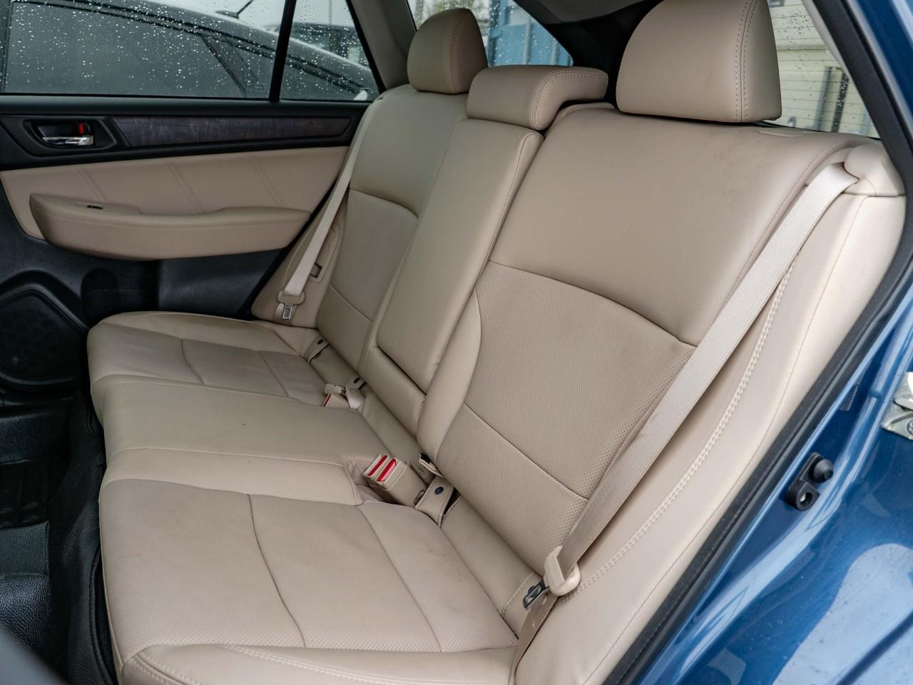 2019 Subaru Outback 3.6R Limited w/ Eyesight at Photo