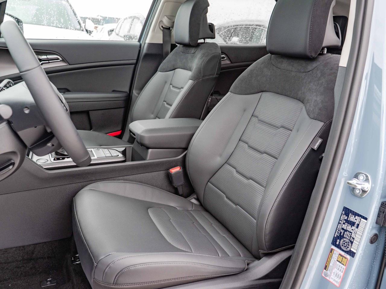 2026 Kia Sportage EX Premium AWD w/Black Interior Photo