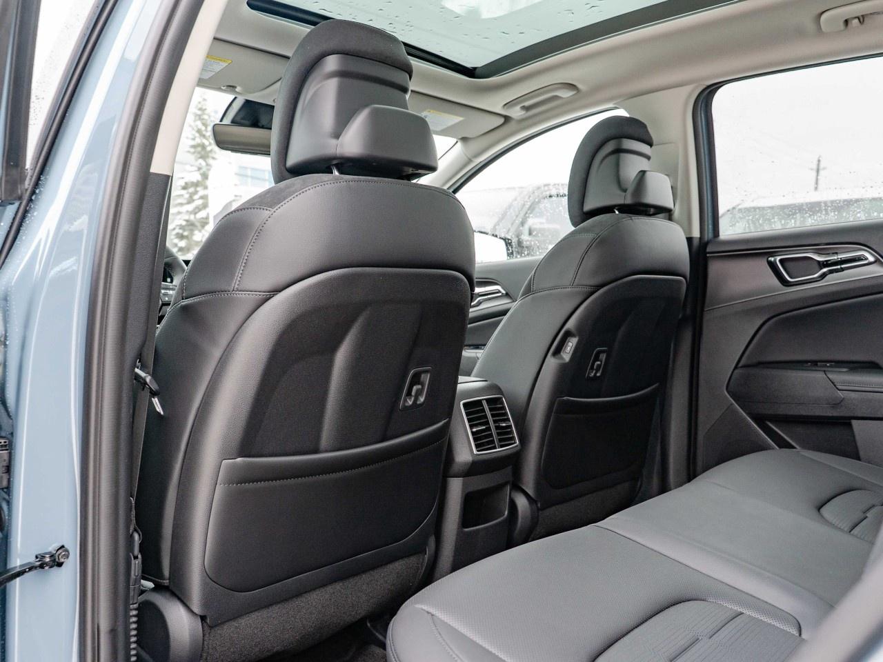 2026 Kia Sportage EX Premium AWD w/Black Interior Photo