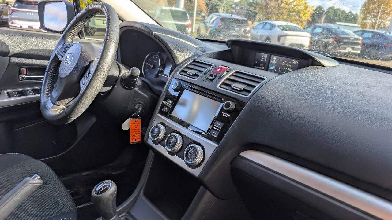 2015 Subaru XV Crosstrek 5dr Man 2.0i w/Touring Pkg Photo