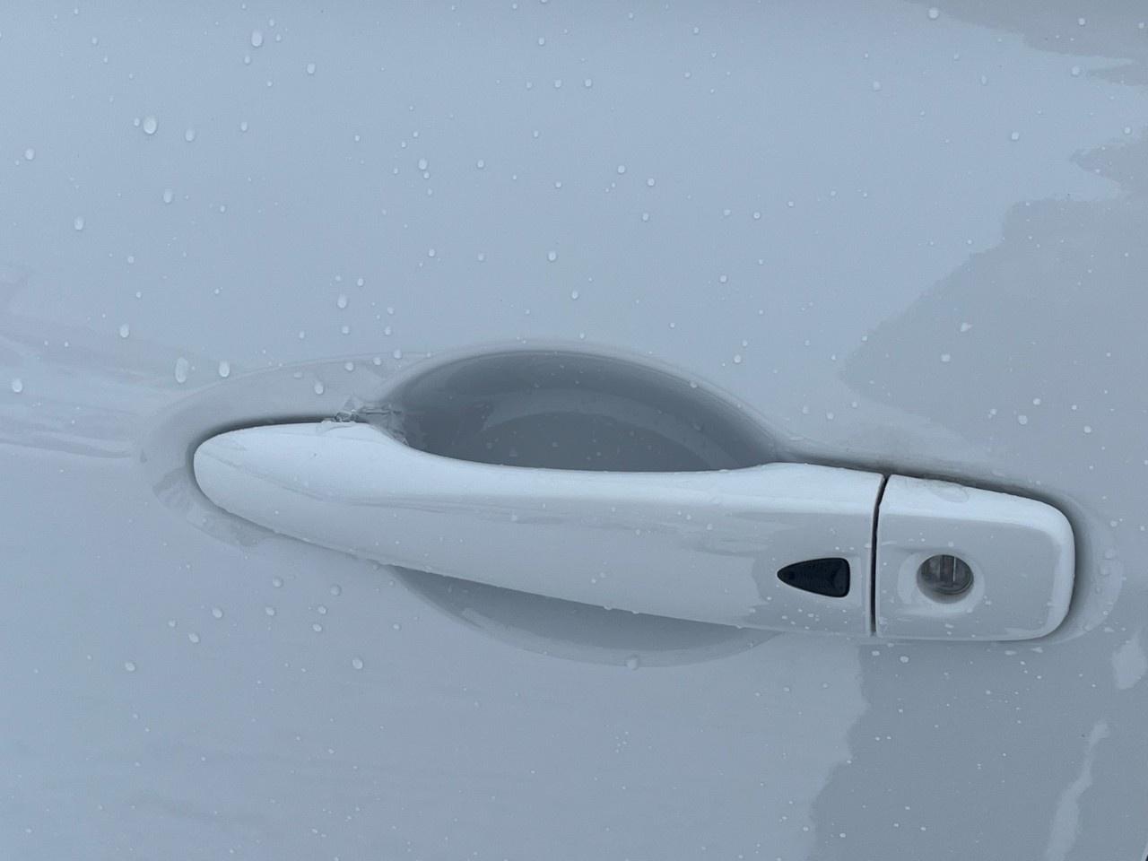 2025 Nissan Kicks Play SV FWD Photo