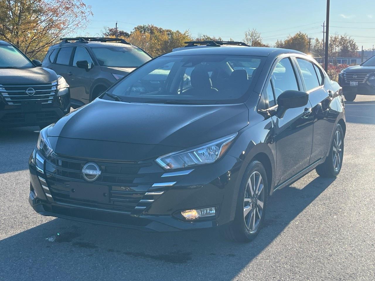 2025 Nissan Versa SV CVT Photo
