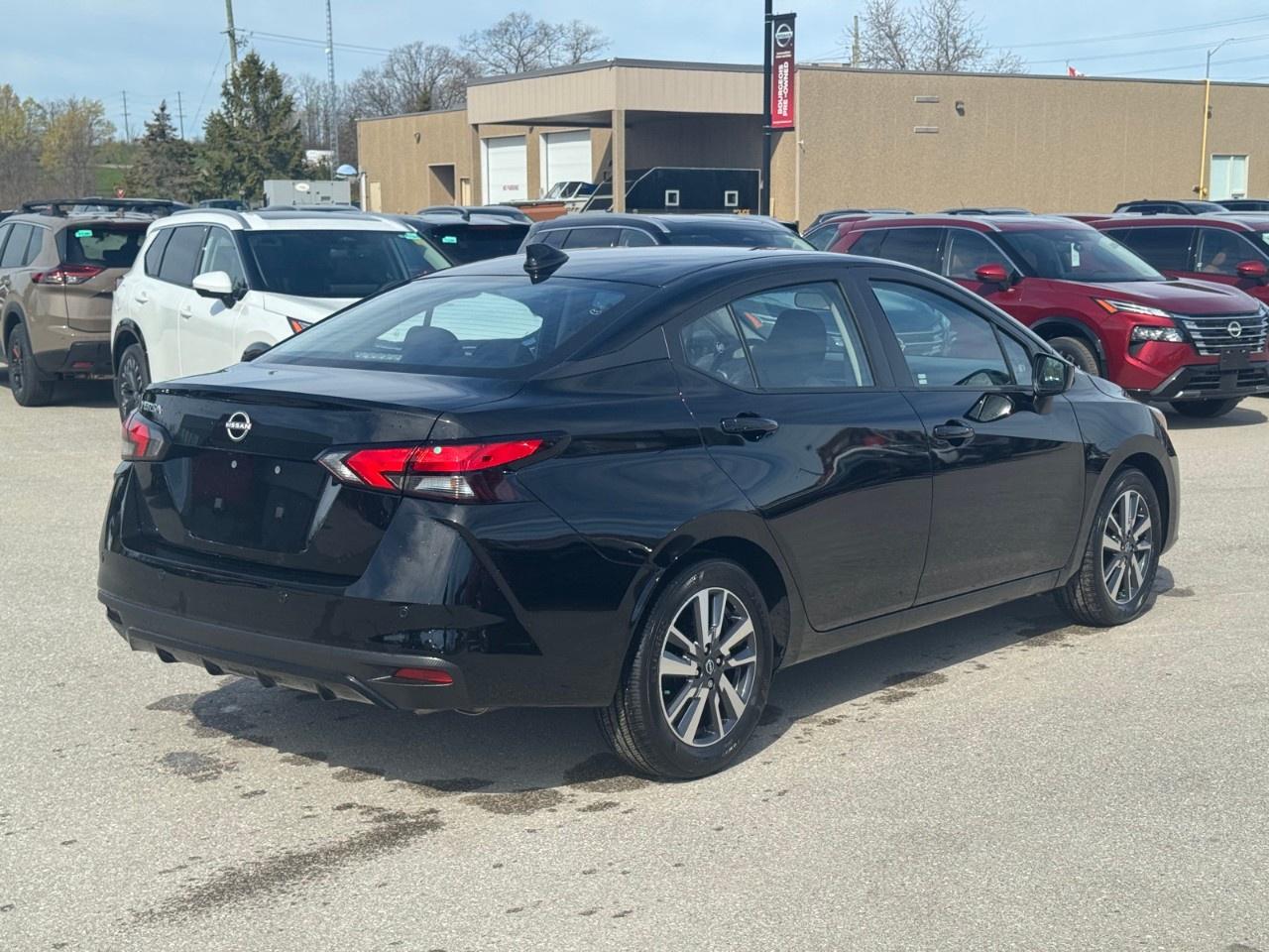 2025 Nissan Versa SV CVT Photo