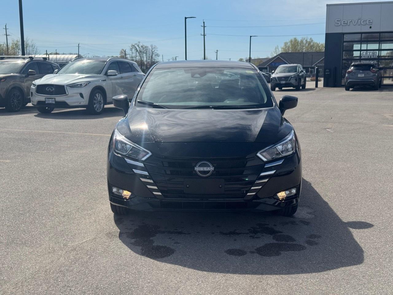 2025 Nissan Versa SV CVT Photo