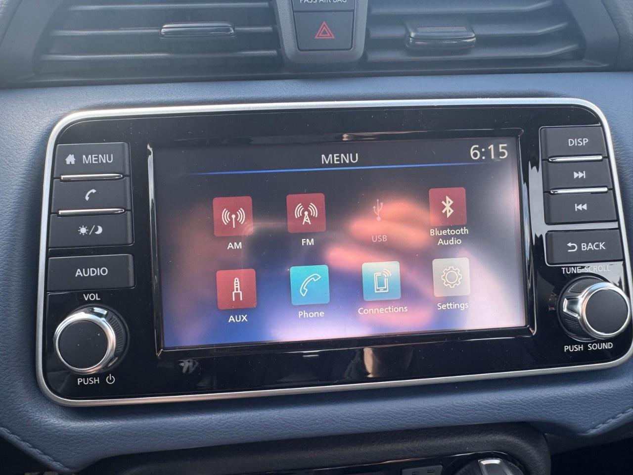 2025 Nissan Versa SV CVT Photo
