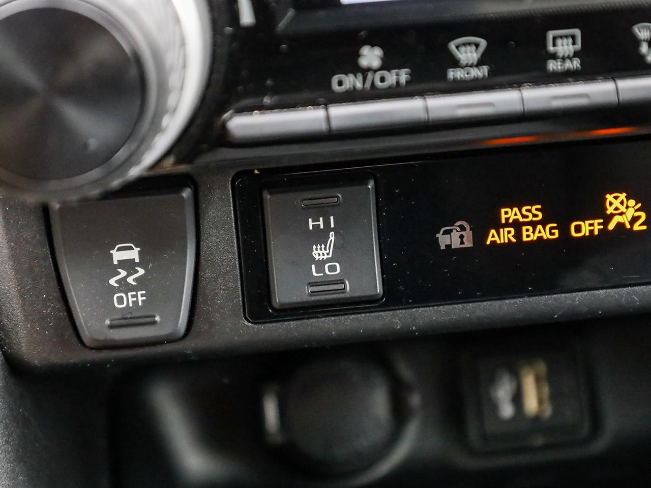 2023 Toyota RAV4 LE Photo