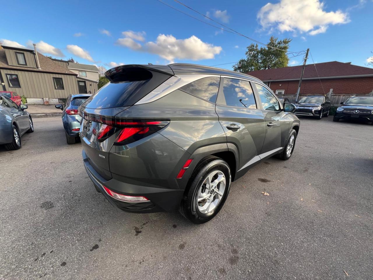 2022 Hyundai Tucson Preferred AWD Photo2