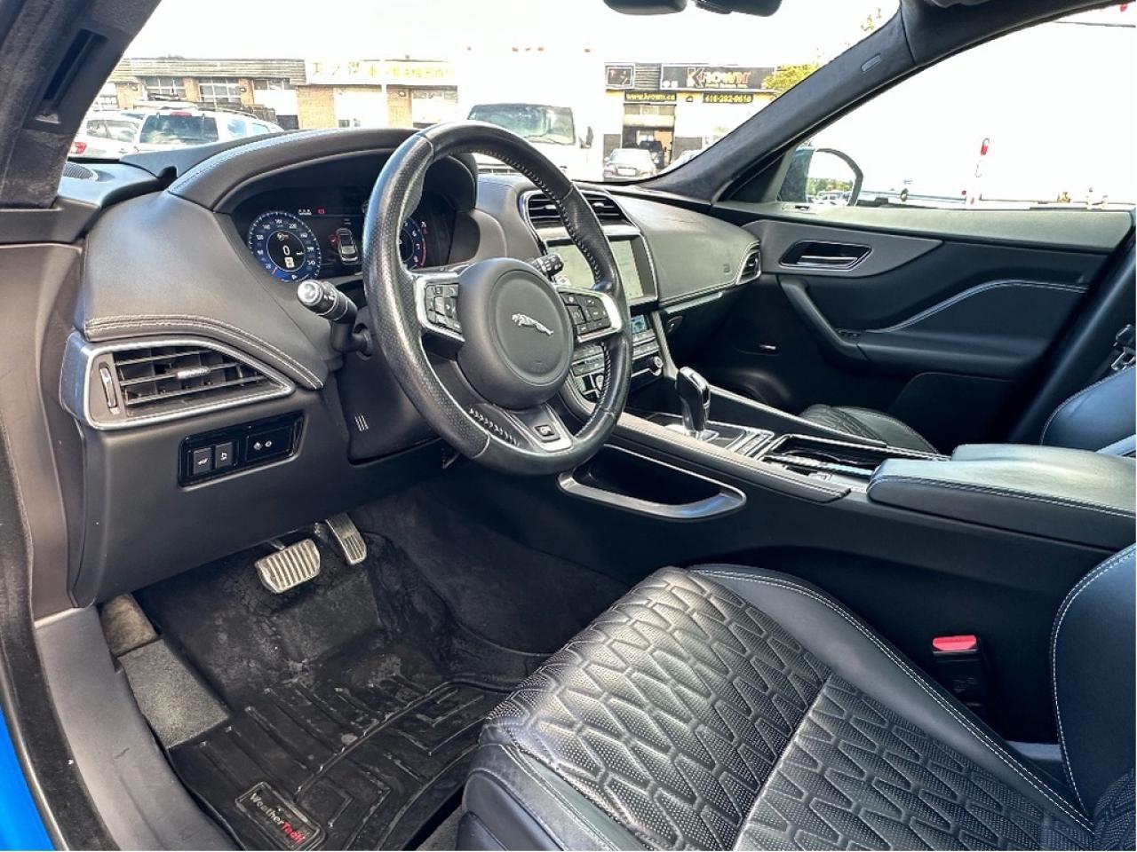 2020 Jaguar F-PACE SVR Photo