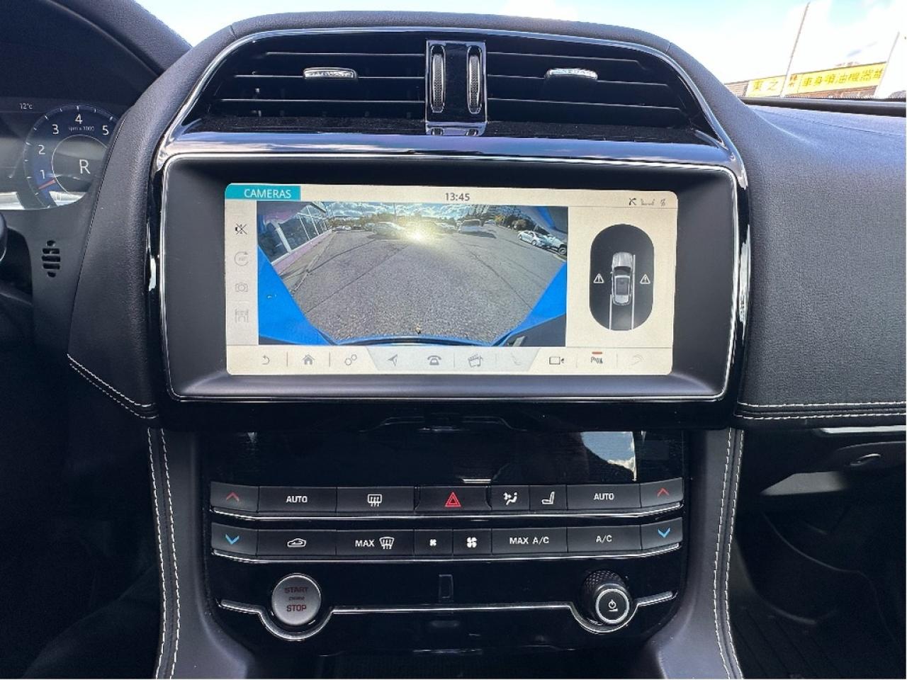 2020 Jaguar F-PACE SVR Photo