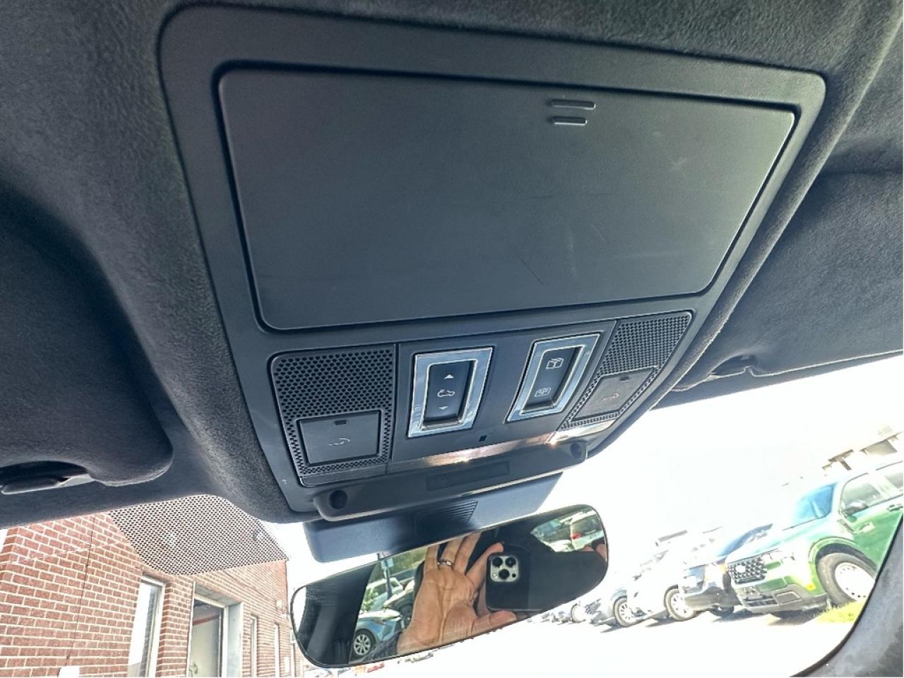 2020 Jaguar F-PACE SVR Photo