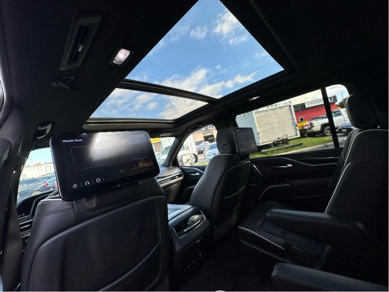 2023 Cadillac Escalade ESV Sport Photo