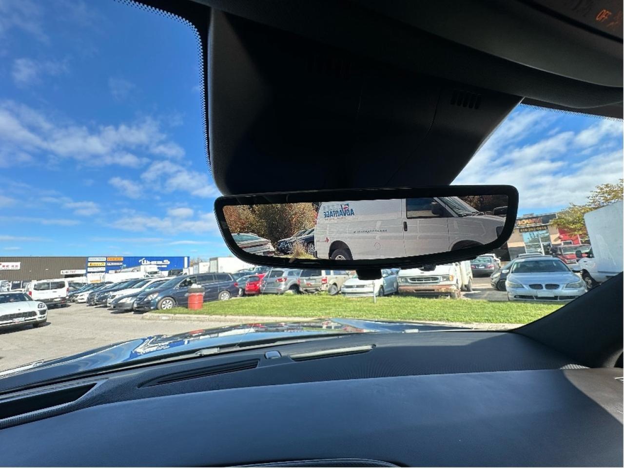 2023 Cadillac Escalade ESV Sport Photo