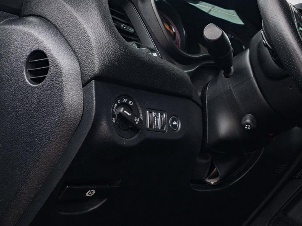 2016 Dodge Challenger R/T Photo