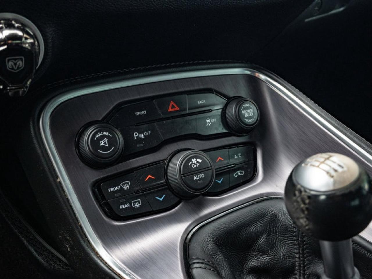 2016 Dodge Challenger R/T Photo