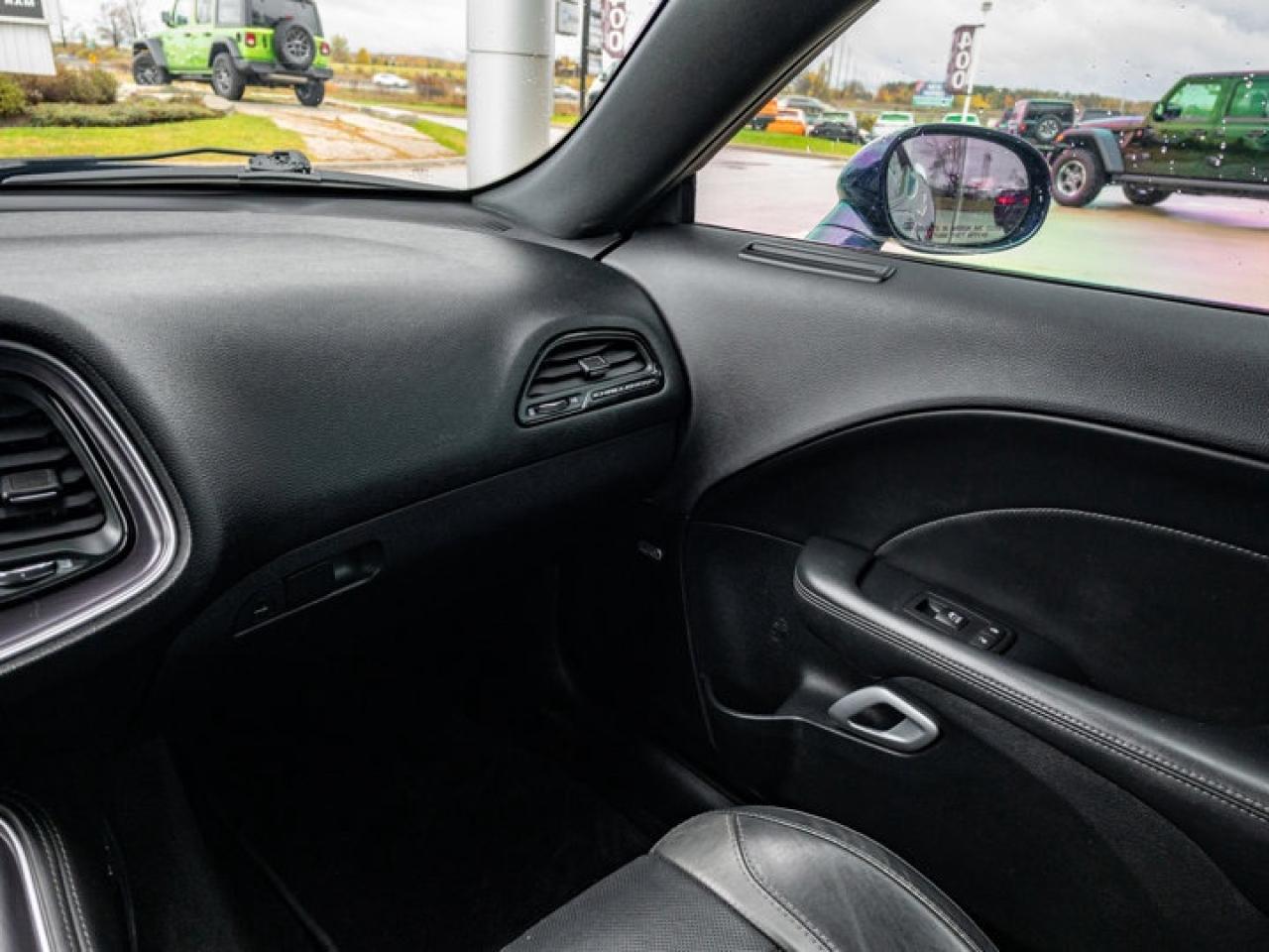 2016 Dodge Challenger R/T Photo