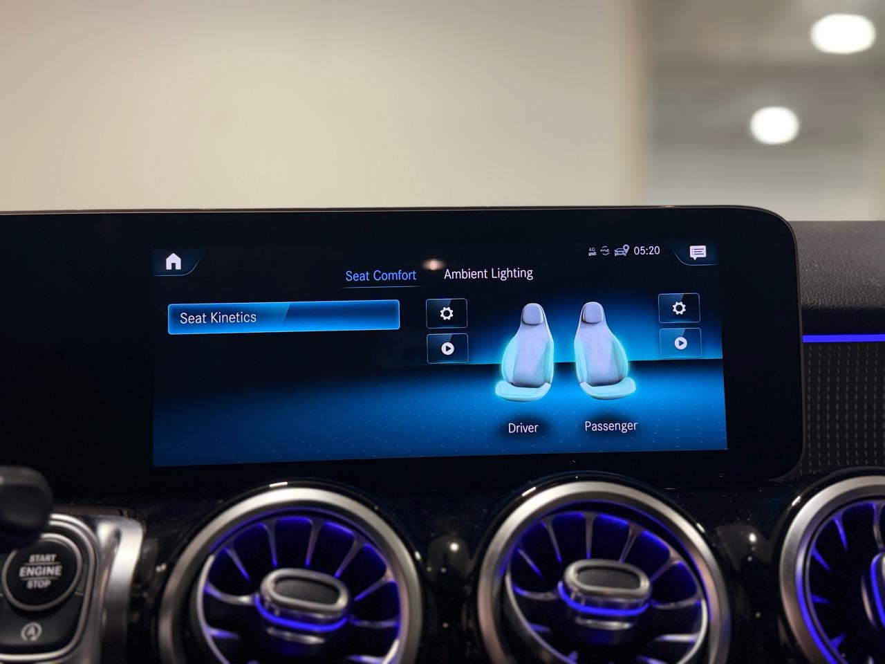 2020 Mercedes-Benz GLB GLB 250 - Photo #14