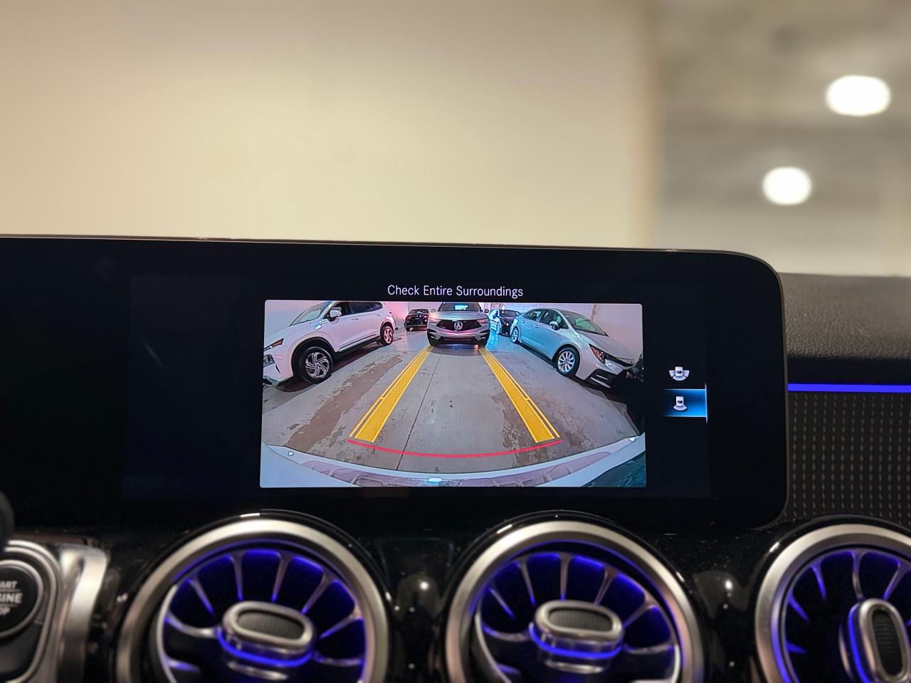 2020 Mercedes-Benz GLB GLB 250 - Photo #12