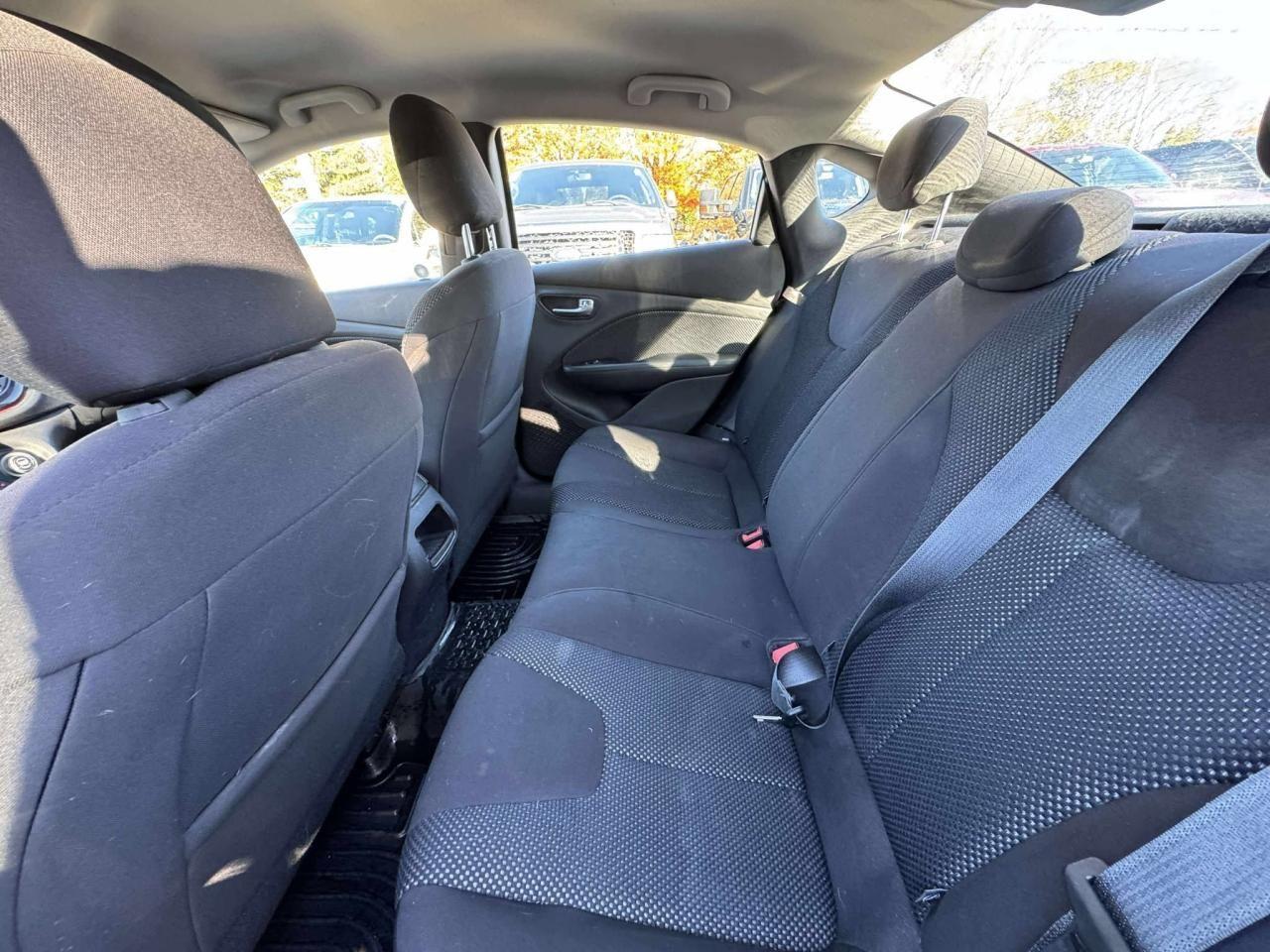 2014 Dodge Dart 4dr Sdn Aero - Photo #11