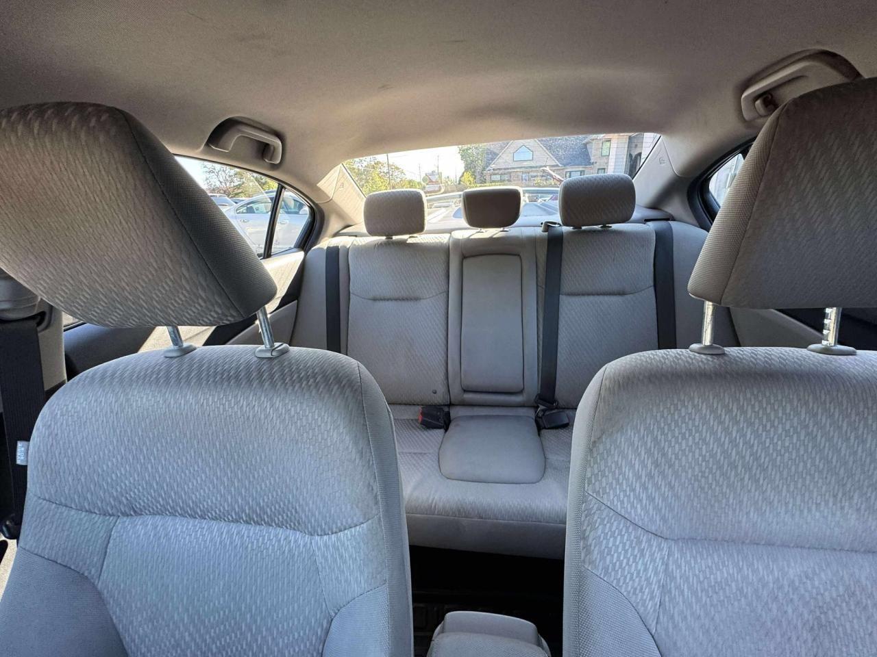 2015 Honda Civic 4dr Man LX - Photo #16