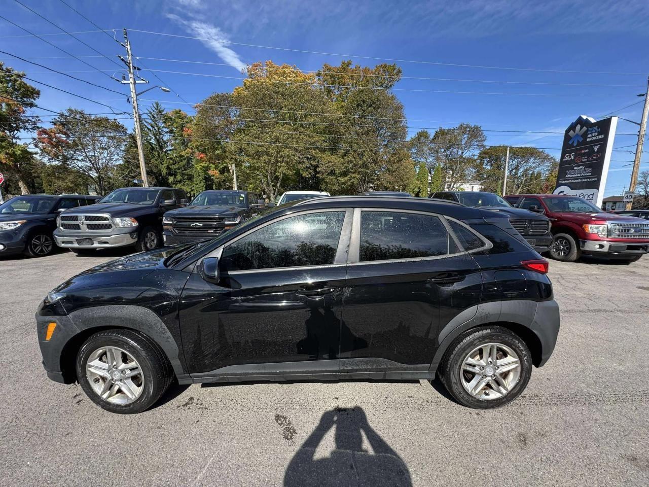 2018 Hyundai KONA 2.0L Essential AWD Photo3