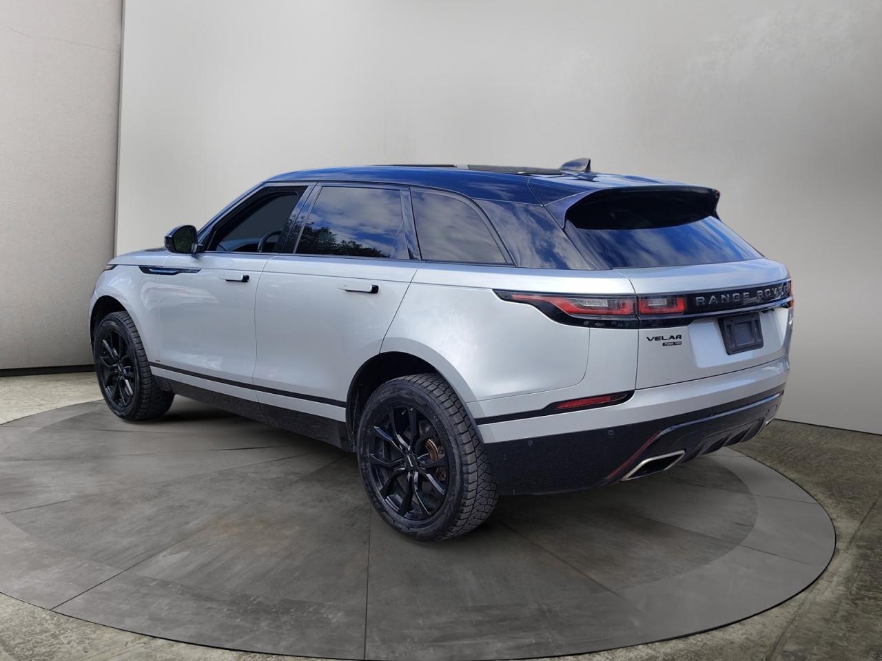 2019 Land Rover Range Rover Velar R-Dynamic HSE Photo