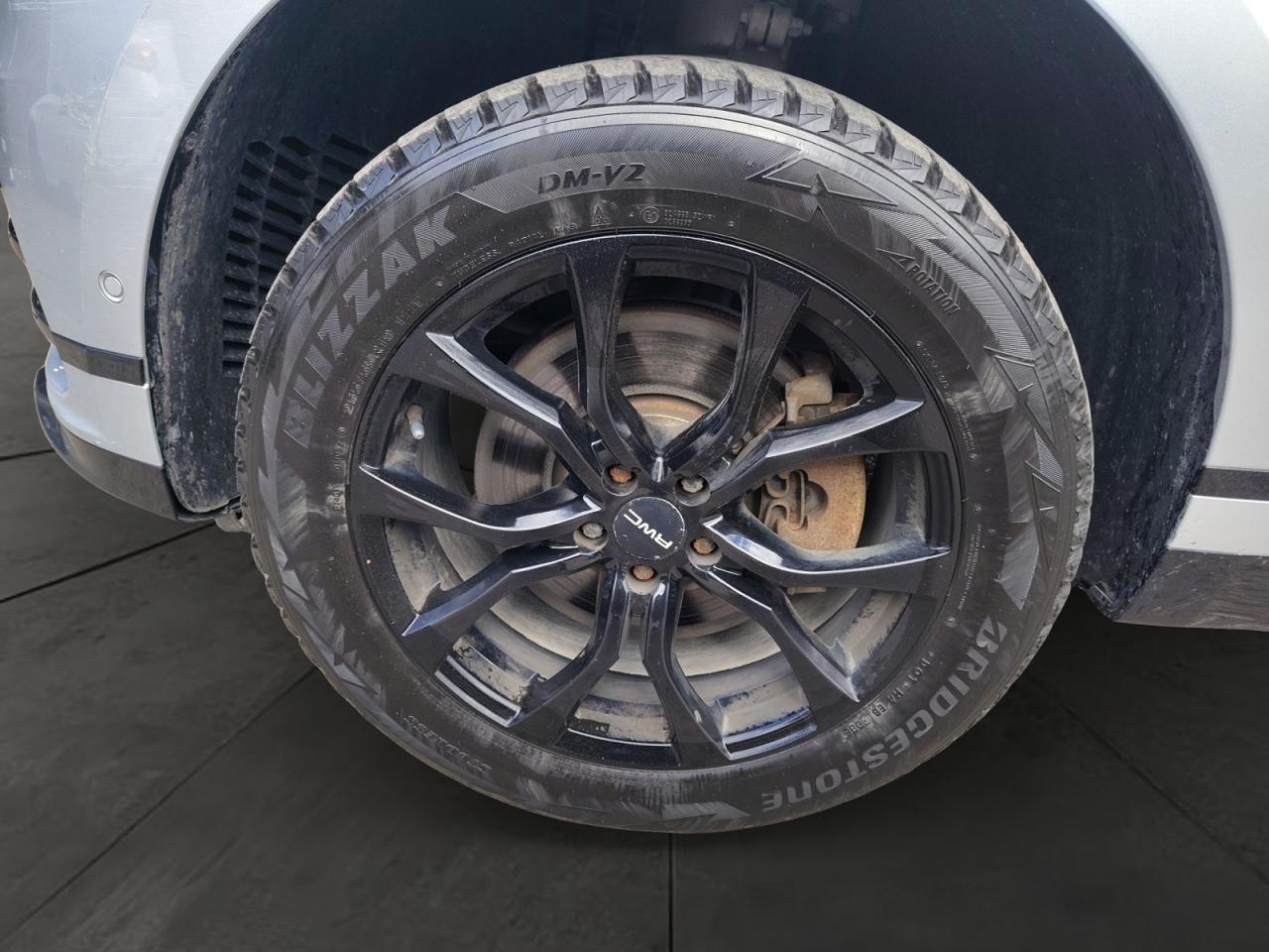 2019 Land Rover Range Rover Velar R-Dynamic HSE Photo