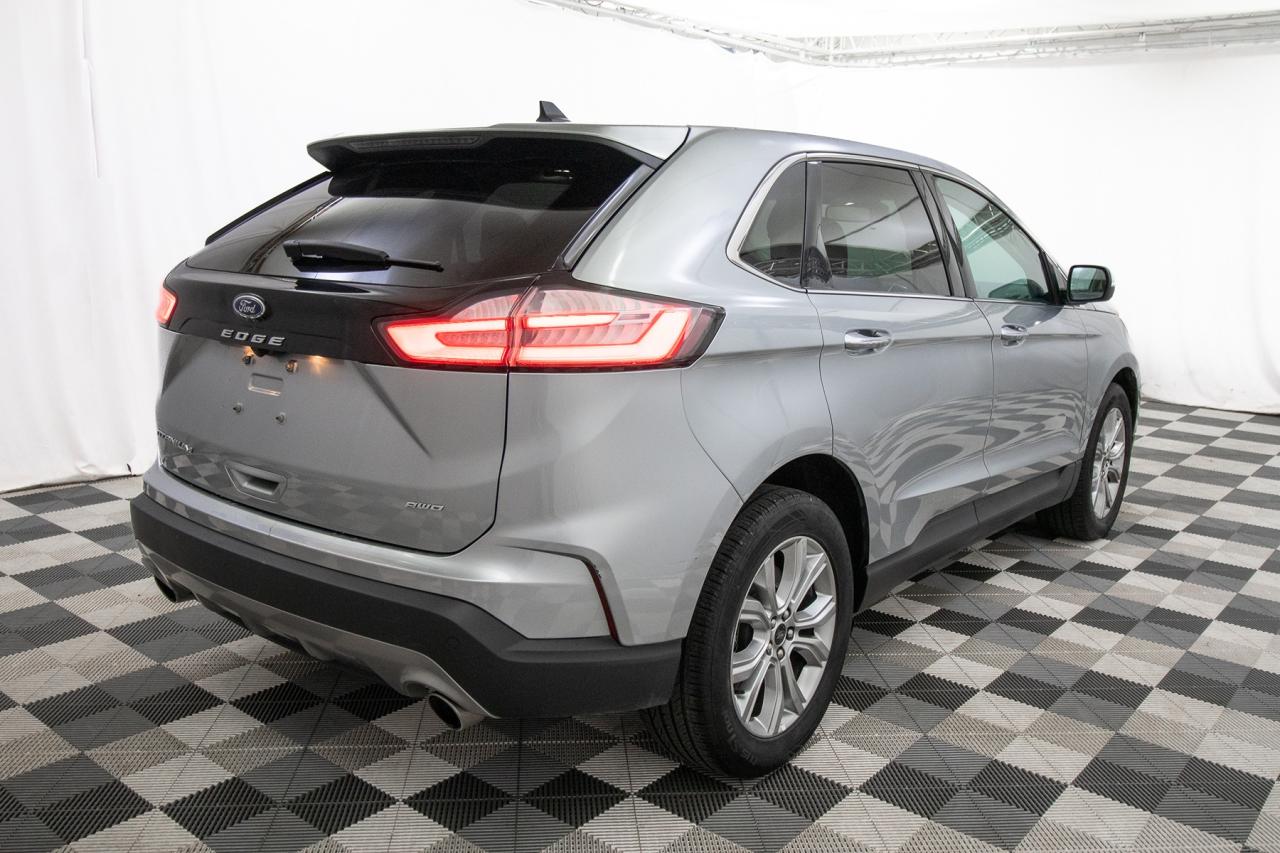 2024 Ford Edge Titanium AWD Photo5