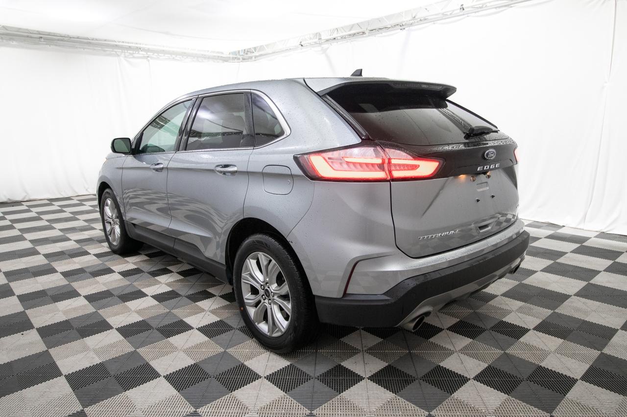 2024 Ford Edge Titanium AWD Photo5