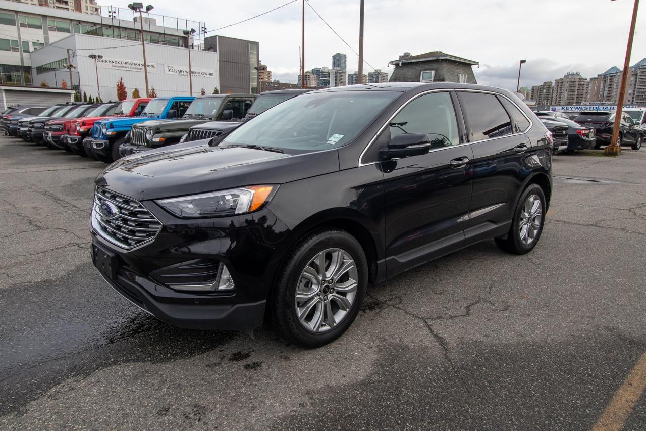2024 Ford Edge Titanium AWD Photo