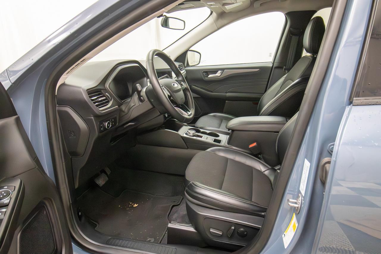 2024 Ford Escape PHEV Photo5