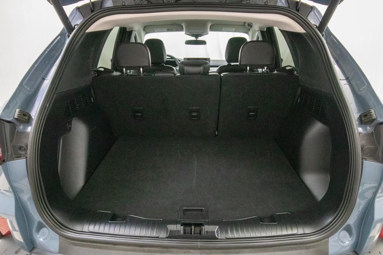 2024 Ford Escape PHEV Photo5