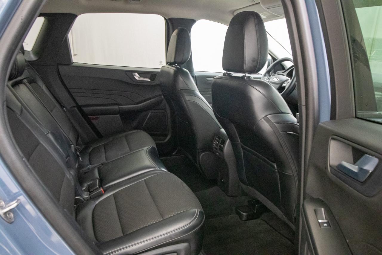 2024 Ford Escape PHEV Photo5