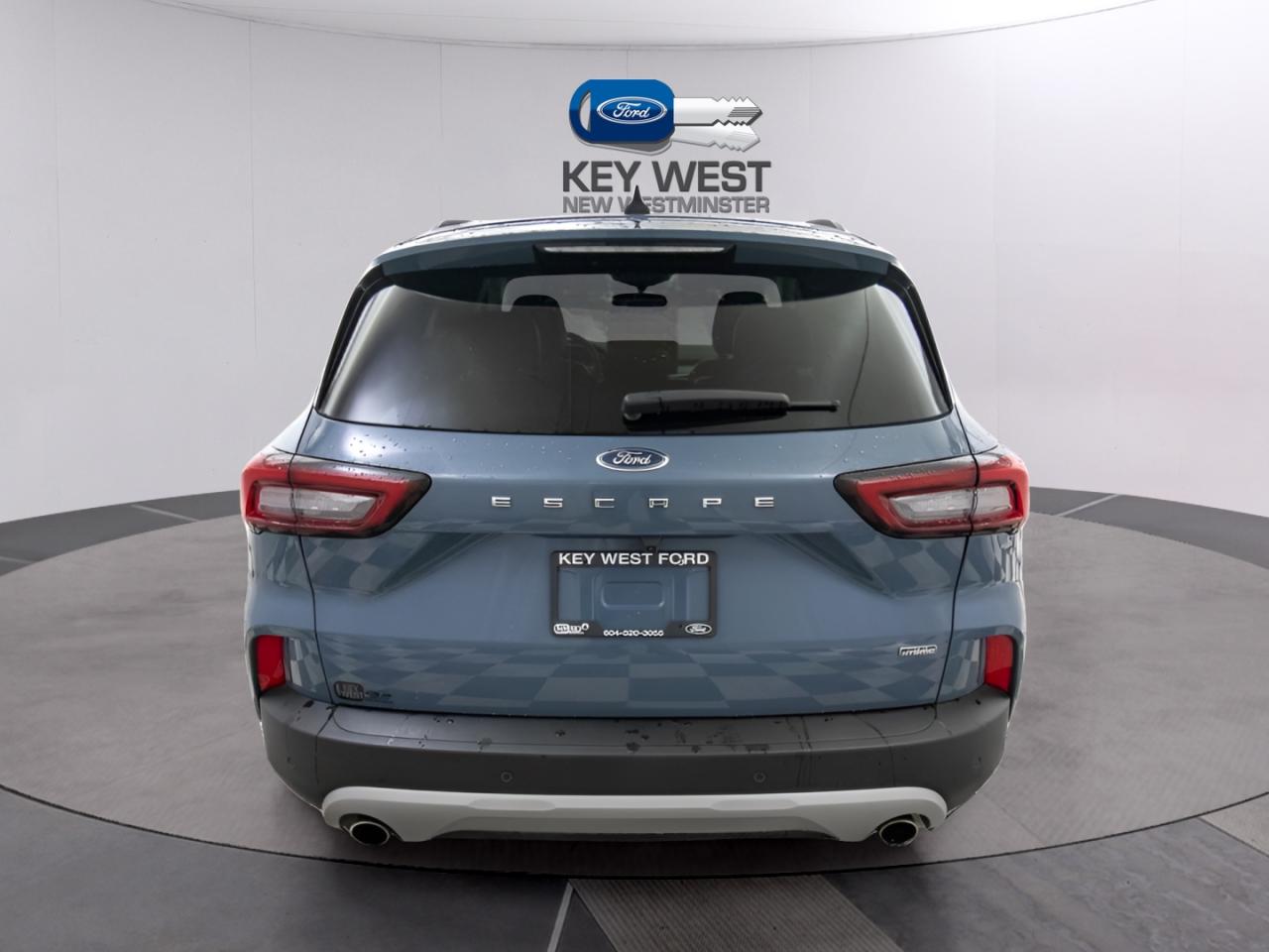 2024 Ford Escape PHEV Photo3