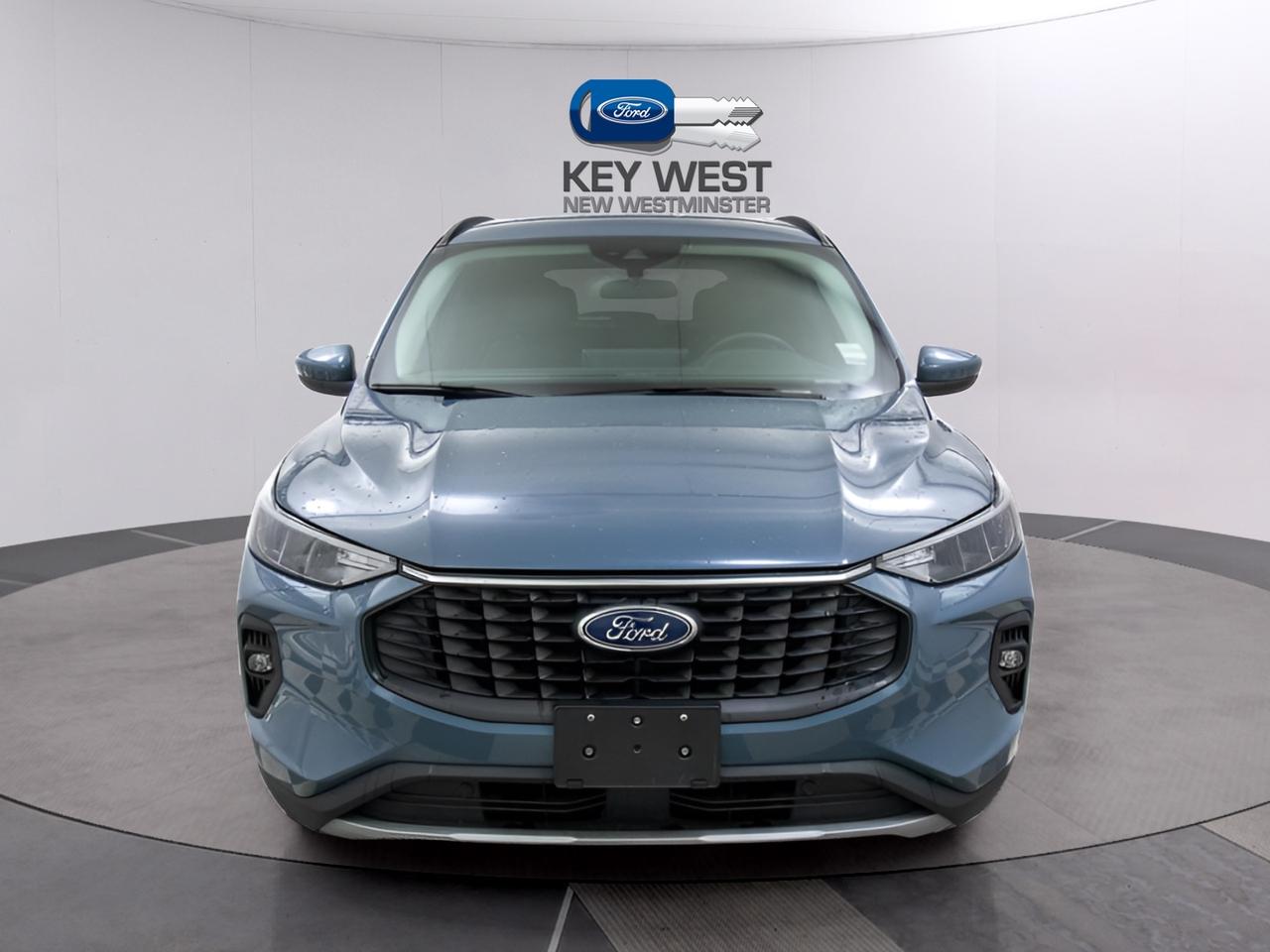 2024 Ford Escape PHEV Photo2