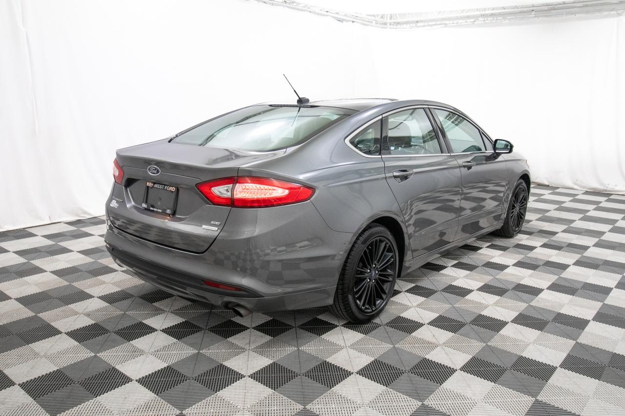 2014 Ford Fusion SE Photo5