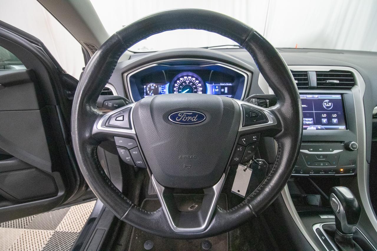 2014 Ford Fusion SE Photo5