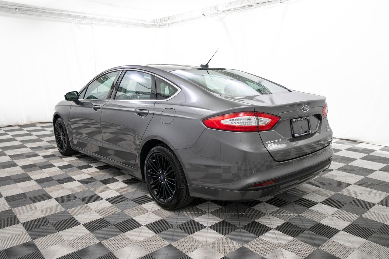 2014 Ford Fusion SE Photo5