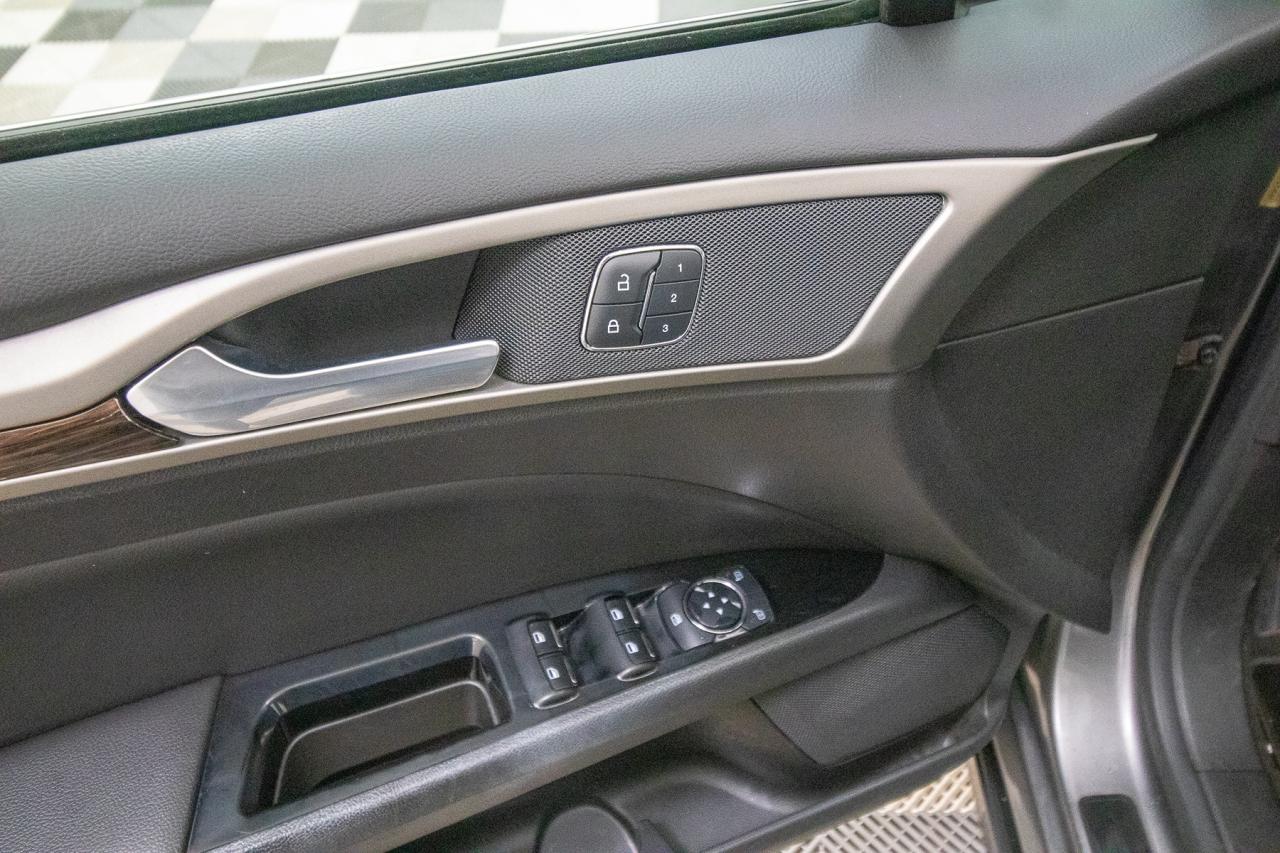 2014 Ford Fusion SE Photo5