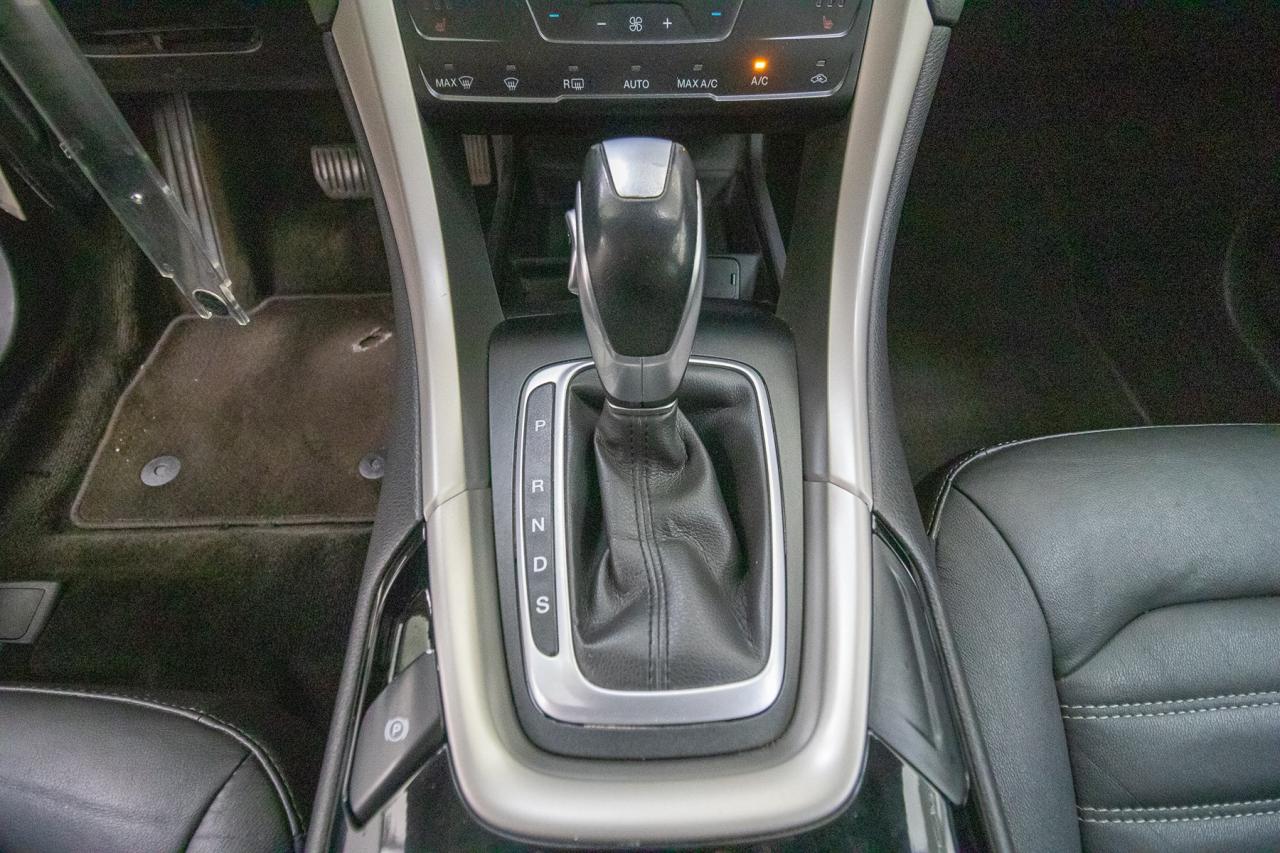 2014 Ford Fusion SE Photo5